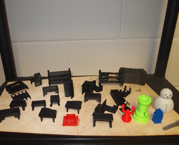 A floor plan made on the Laserscript complete with 3D printed model furniture. A floor plan made on the Laserscript complete with 3D printed model furniture.