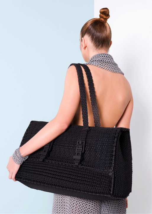 Travel light with 3D printed luggage Travel light with 3D printed luggage