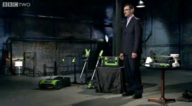 Chris Elsworthy takes on the Dragons Chris Elsworthy takes on the Dragons