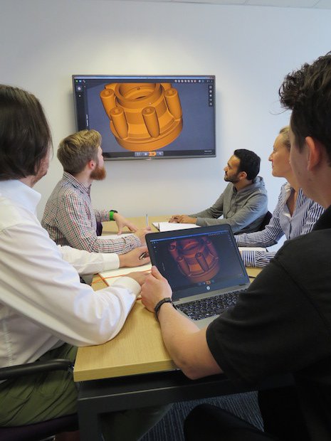 Solutions_Centre_software_training.jpg Solutions_Centre_software_training.jpg