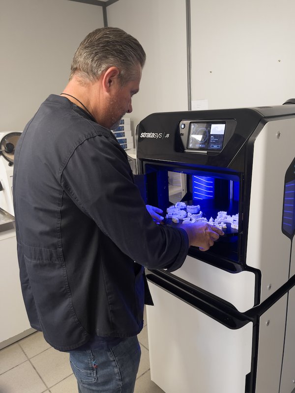 vcsPRAsset_2486315_135927_9239d1f6-7b19-4005-9176-b1404e6350f3_0.jpg vcsPRAsset_2486315_135927_9239d1f6-7b19-4005-9176-b1404e6350f3_0.jpg