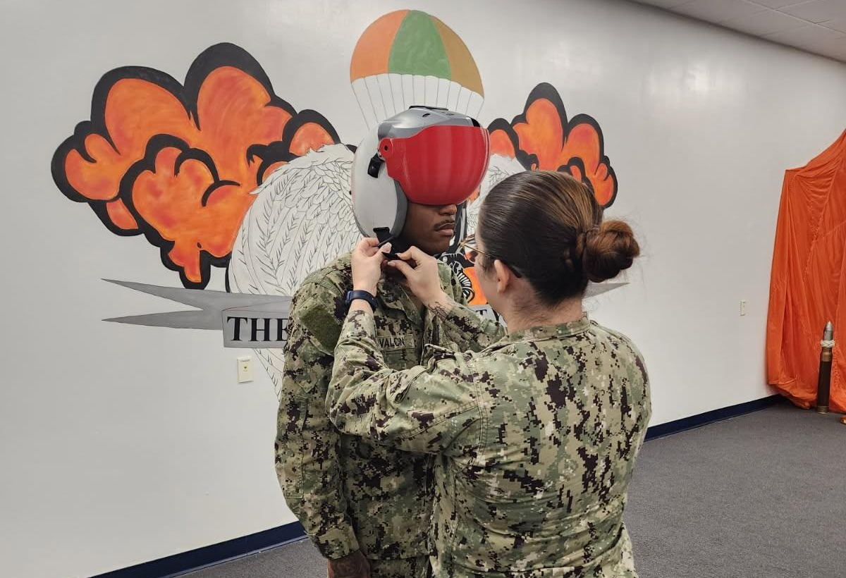 Navy 3D-printed JHMCS visor prototype slashes cost, speeds delivery