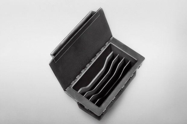 Daimler 3D printing interior parts Daimler 3D printing interior parts