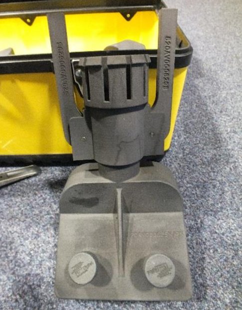 Quick release clamp attaches to heat blower for repairs.png