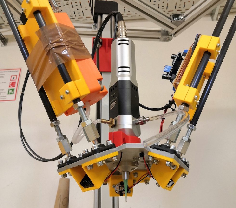 Prototype including print head, nozzle, and LED system.jpg Prototype including print head, nozzle, and LED system.jpg