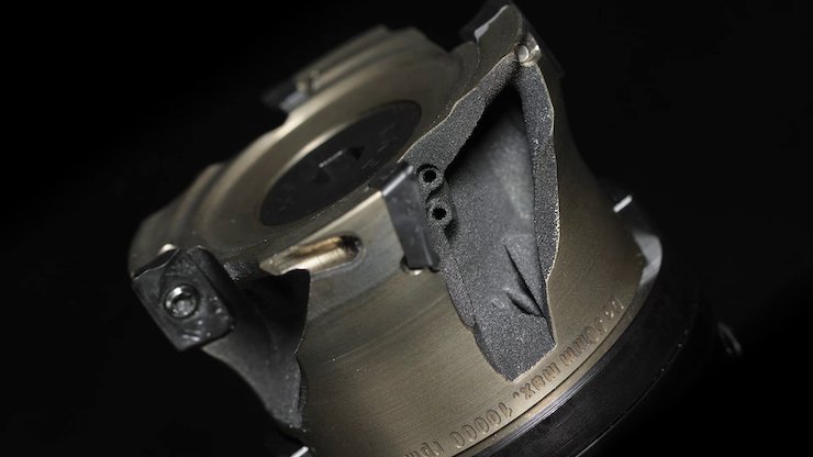 Sandvik Coromant’s lightweight Coromill 390 milling head.