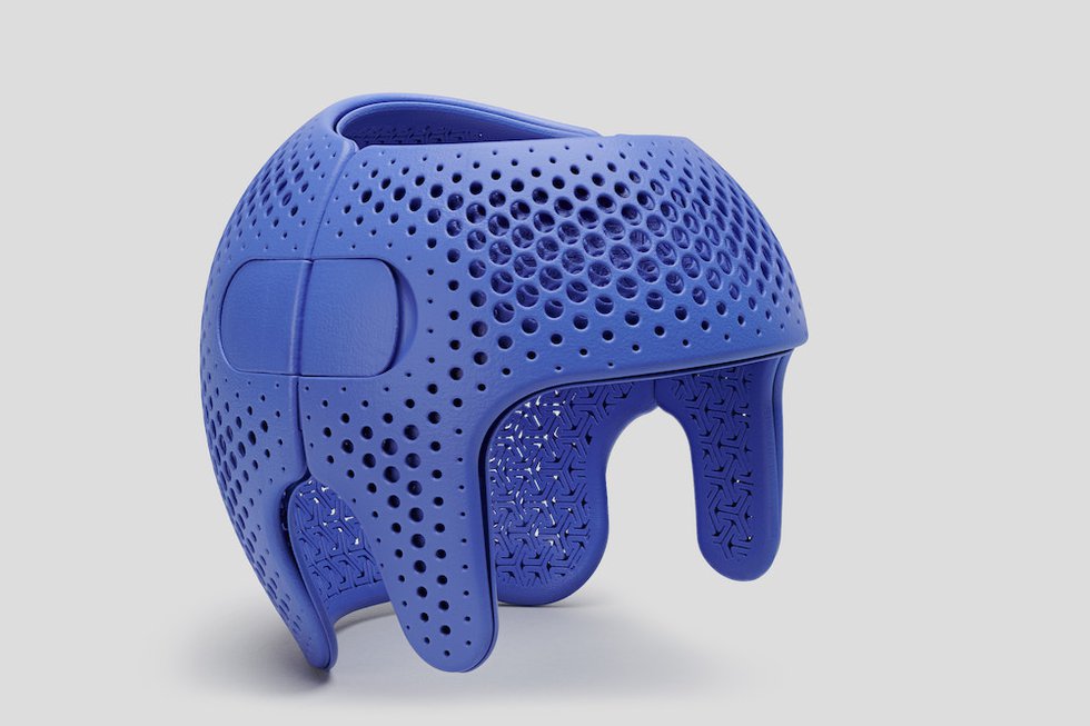 Invent Medical part 3D printed and finished via HP and DyeMansion workflow