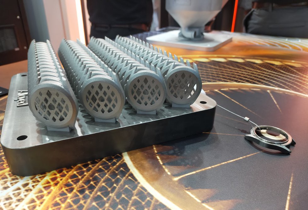 Smart watch casings printed by Alloyed with Renishaw TEMPUS technology Smart watch casings printed by Alloyed with Renishaw TEMPUS technology