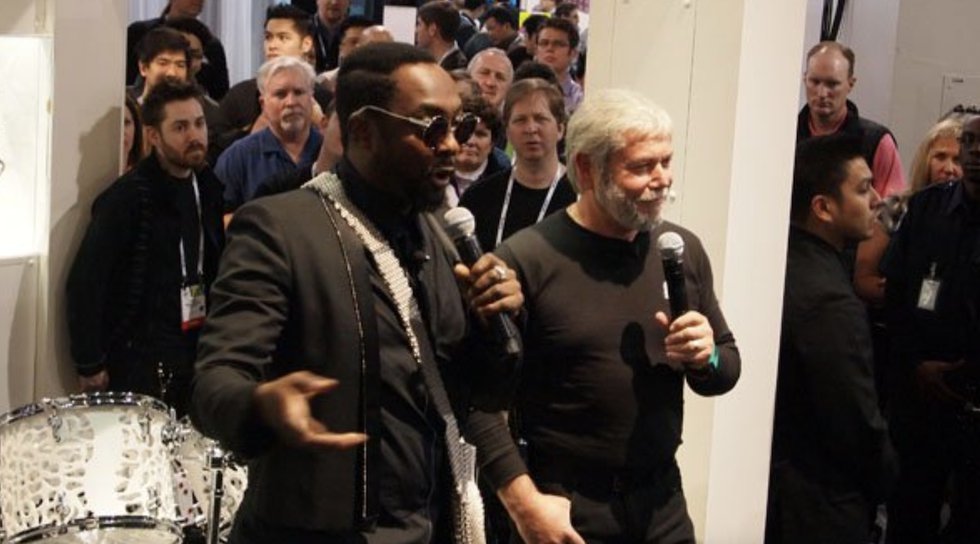 will.i.am with 3D Systems' former CEO Avi Reichental at CES 2014 will.i.am with 3D Systems' former CEO Avi Reichental at CES 2014