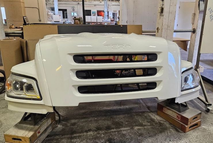 FigurePlant Truck Grill.jpg FigurePlant Truck Grill.jpg