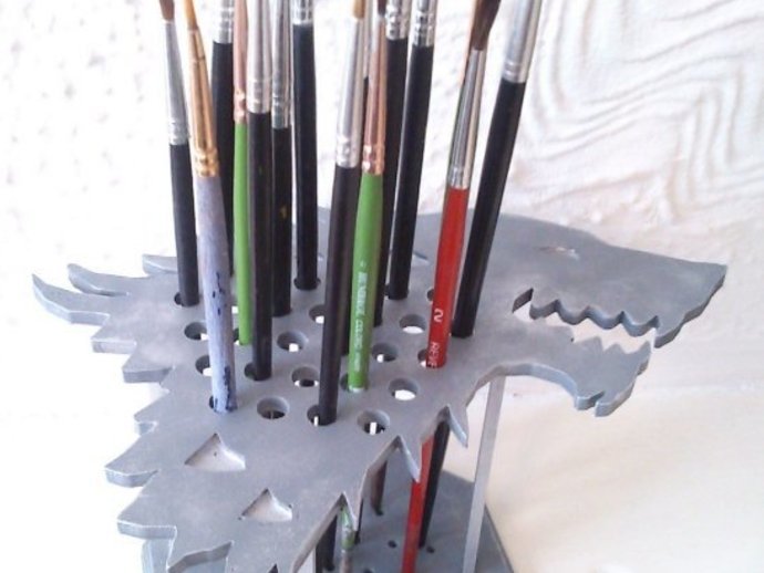 Stark paintbrush holder.jpg Stark paintbrush holder.jpg