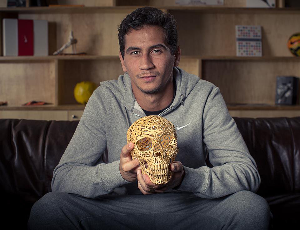 Ganso with the Risk Everything skull