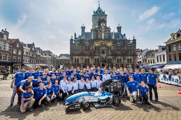 The TU Delft Formula Student team The TU Delft Formula Student team
