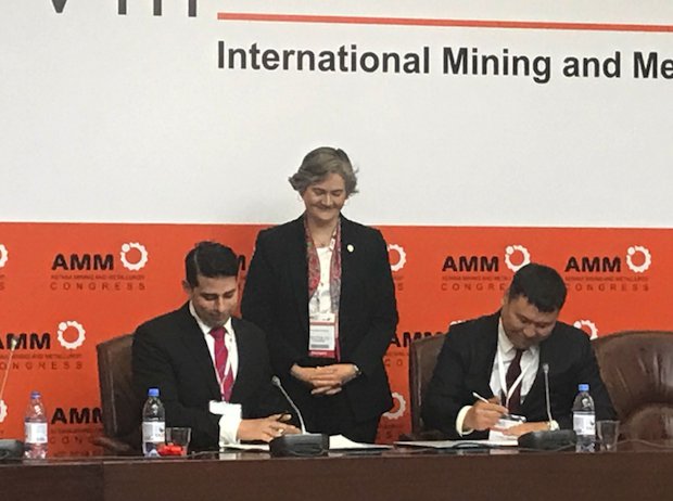 Metalysis Kazakhstan      Dr. Malek Deifallah, Director of Business Development at Metalysis, Carolyn Browne, British Ambassador to Kazakhstan, and Askar Sembin, Chief Investment officer o...