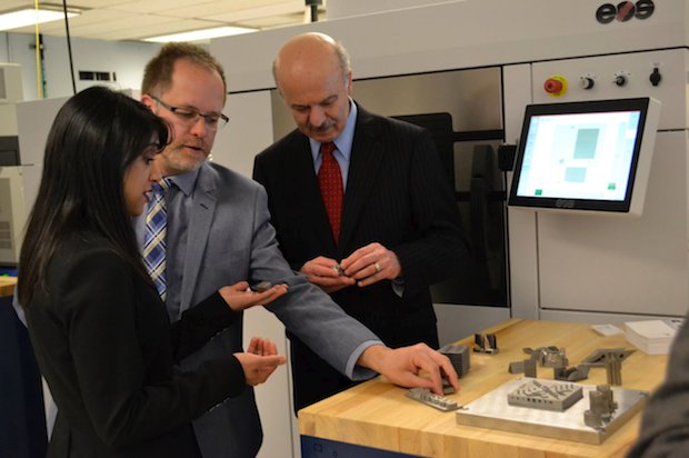 Waterloo Uni AM lab      Bardish Chagger, MP for Waterloo and the minister of small business and tourism and Reza Moridi, Ontario’s minister of research, innovation and science tour Univer...