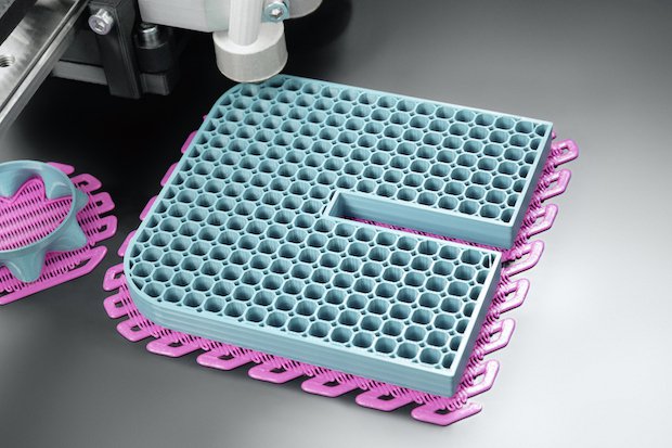 Clariant 3D printed logo      Clariant logo printed with Clariant 3D Printer Filament - Clariant