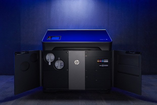 HP’s new Jet Fusion 300 / 500 3D printing solution for functional prototyping and short run production