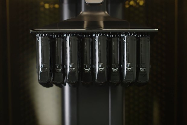 Carbon Vitamix      The cleansing nozzles on the Carbon M2. - Carbon