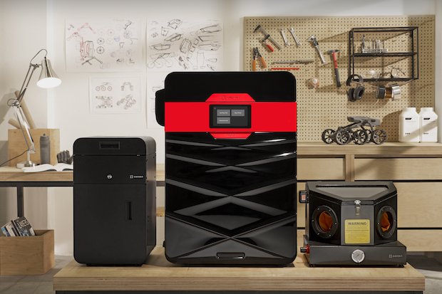 Sinterit Lisa 2      The Sinterit Lisa 2 with Sinterit Sandblaster and Sieve. - Sinterit