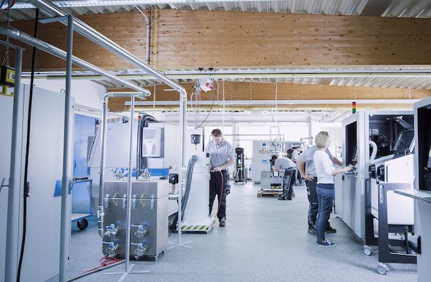 GE Additive bank of machines      GE Additive bank of machines - GE Additive