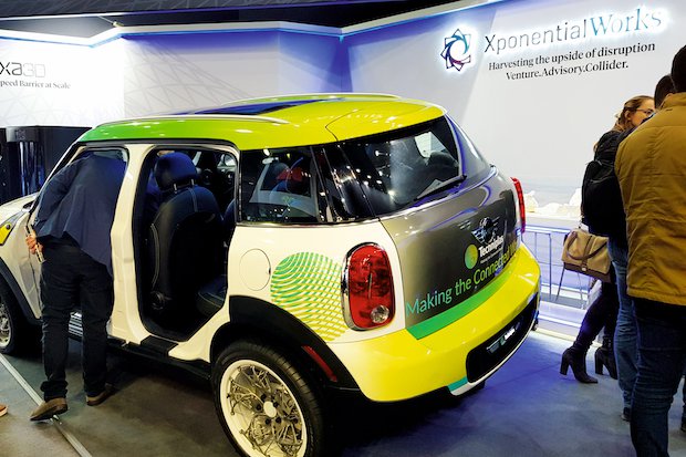 Avi Reich leaders of the new school      Xponentialworks’ Formnext showpiece, featuring an array of 3D printed applications.