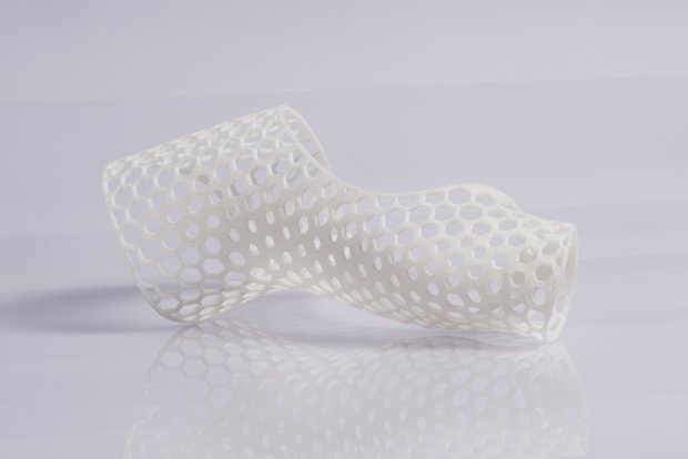 Shapeways PA11      Hand orthosis printed with PA11 on an EOS SLS platform. - Shapeways