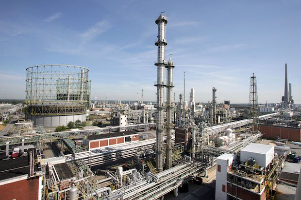 Evonik Marl PA12      The Marl Chemical Park: Evonik is reorganising its business for high-performance polymers within the polyamide group. - Evonik