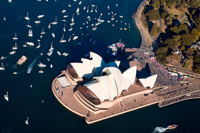 Sydney Opera House - By Pavel (Flickr: Waiting for Jessica Watson), via Wikimedia Commons