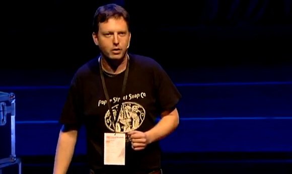 Joris Peels at TEDx 2011      Joris Peels speaking at TEDx 2011 in Brussels - Via ‪TEDxYouth YouTube channel