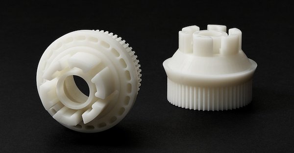 Shapeways Blog-Accura-Gears                3D printed gears produced with Shapeways' new SLA capabilities. - Shapeways