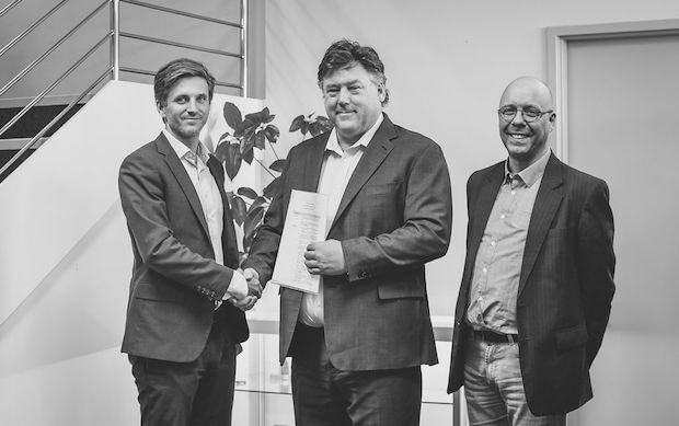 Aurora Labs Executes MoU with Gränges AB. Left to right, Carl Rodling (Gränges), David Budge (Aurora Labs), Richard Westergård (Gränges). Credit: Taya Reid