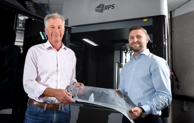 Len Martin, Managing Director and Matt White, Senior Prototype Engineer at Ogle with new NEO800 machine.