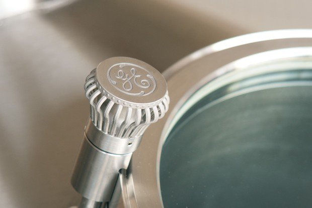 3D printed door knob GE Add Kaspar Schulz      3D printed door knob. - GE Additive/ Slightvision