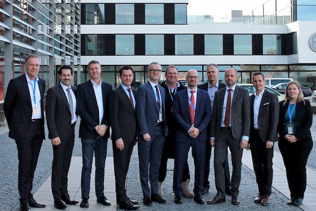 GE Oerlikon Linde TUM      Representatives from all four organisations at the signing of the letter of intent in December 2018.