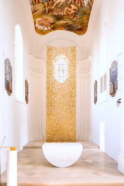 Church retable                Sculpture at St. Laurentius Parish Church in Altmühldorf, Germany. - Andreas Heddergott