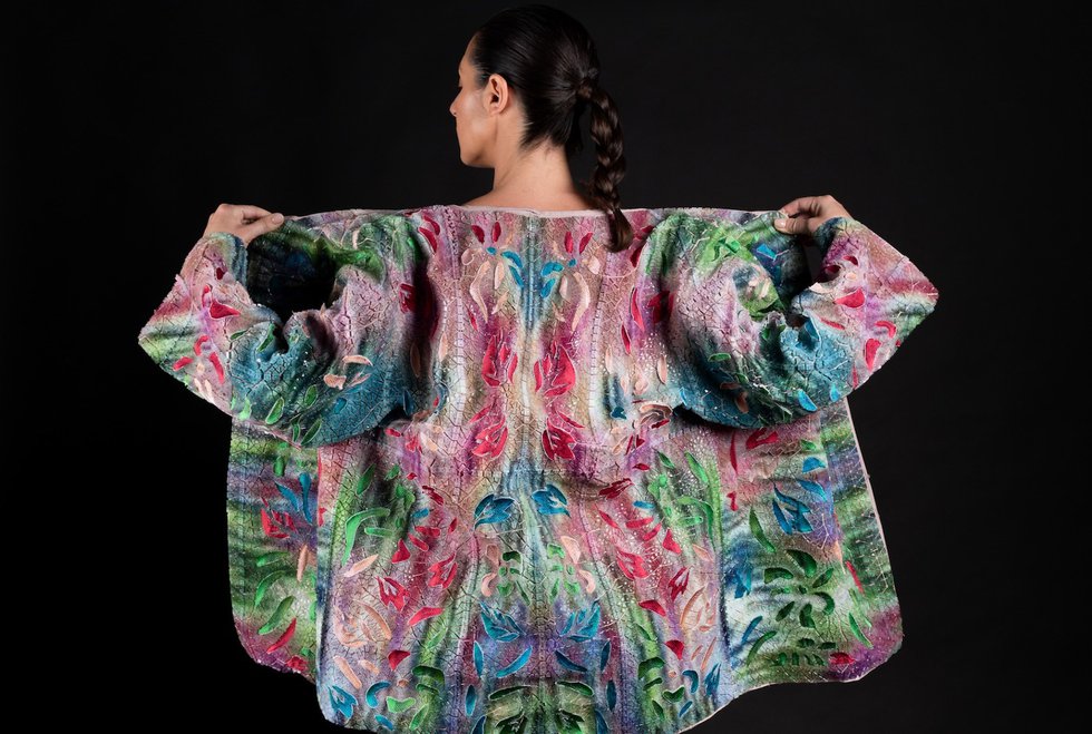 Stratasys fashion      Japanese-style kimono produced by Ganit Goldstein using direct-to-textile multi-colour 3D printing.