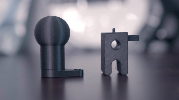 Leavine racing makerbot      Dummy camera pod produced on a MakerBot METHOD X 3D printer.