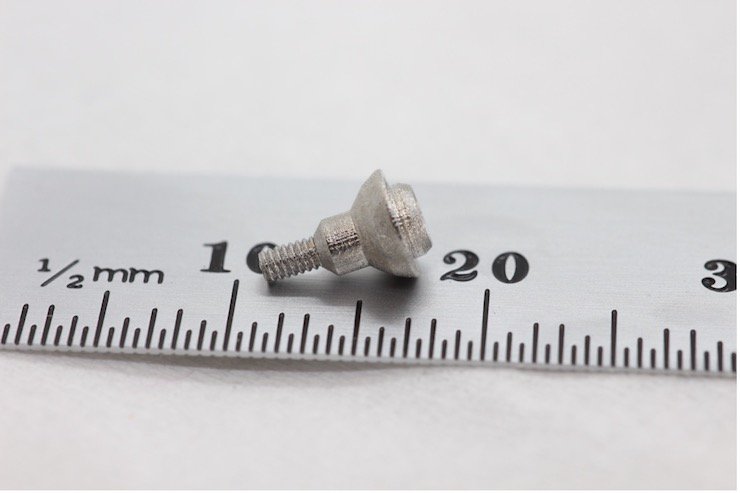 Dental abutment with printed functional M1.4 thread. - Holo