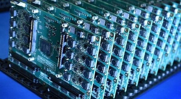 Global Inkjet Systems offers a range of Head Interface Boards which control all standard printhead settings, waveform control, and resolution