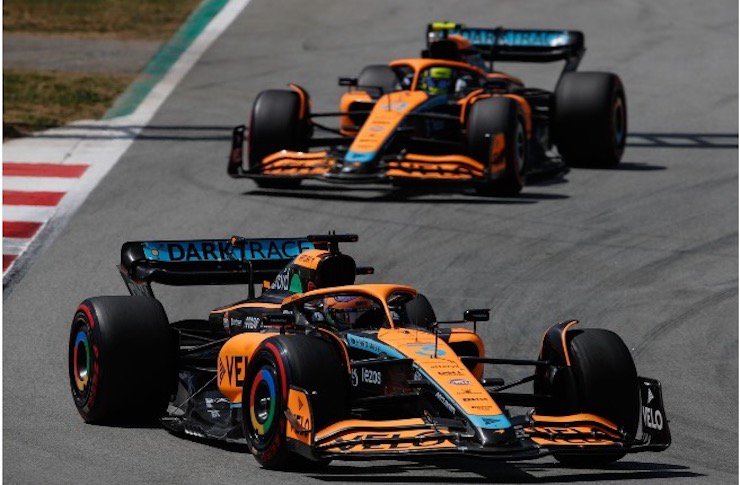 McLaren cars - McLaren + Stratasys