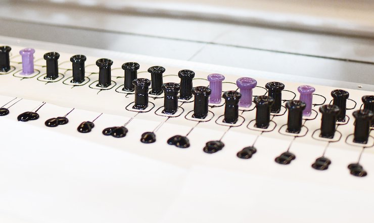 Grommets printed with Smooth-Mode technology. - Chromatic 3D Materials