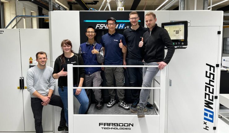 toolcraft employees with the FS422M-4 - Farsoon Technologies