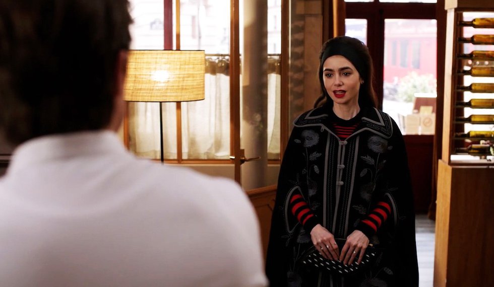 The COMETE bag shown on Emily in Paris - Incxnnue/Lynxter