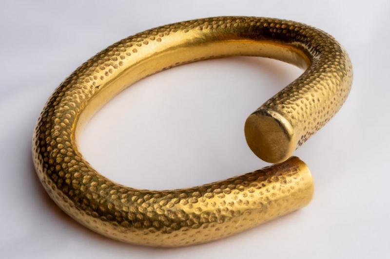 Bronze Age solid gold arm band - The Beacon Museum