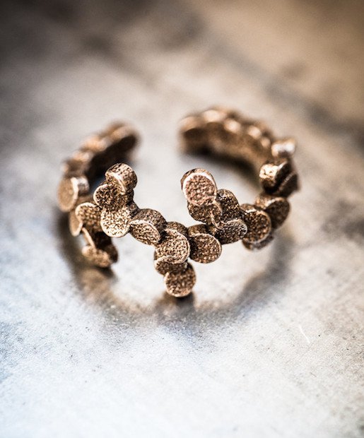 Tubii ring in steel bronze infusion.