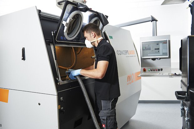 Metal laser melting with Concept Laser at Toolcraft.