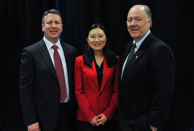 (L-R) Brent Stucker, CEO of 3DSIM, Simin Zhou, vice president of Digital Technologies, UL and Keith Williams, president of UL.