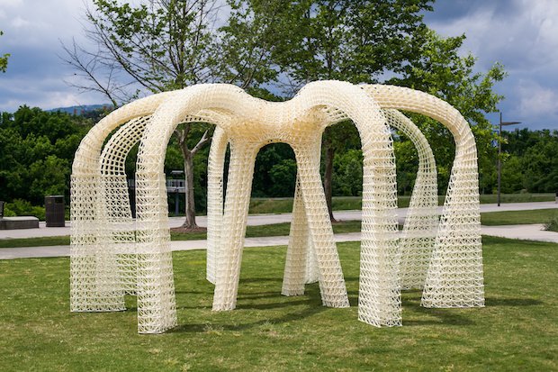 Branch Technology playhouse      Partnering with Gould Turner Group Architects, Branch Technology used the largest free form 3D printer in the world to fabricate Casa d’Espana.