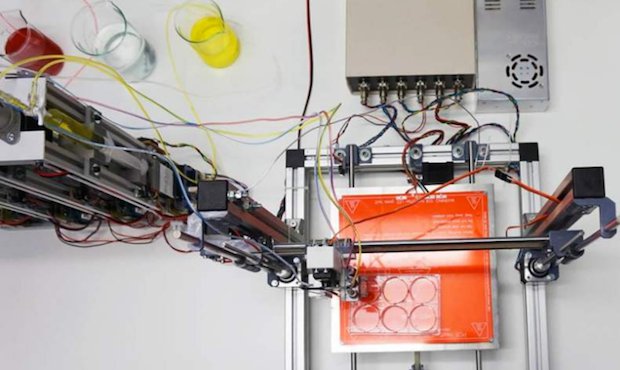 UC3M bioprinter skin printing      This human skin is created using bioprinting and replicates the natural structure of skin at the epidermis with its stratum corneum, which acts as protec...