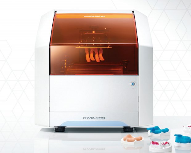 Roland DG DWP-80S      The DWP-80S' large build area, 80mm x 80mm x 80mm, allows the user to print multiple units at the same time.